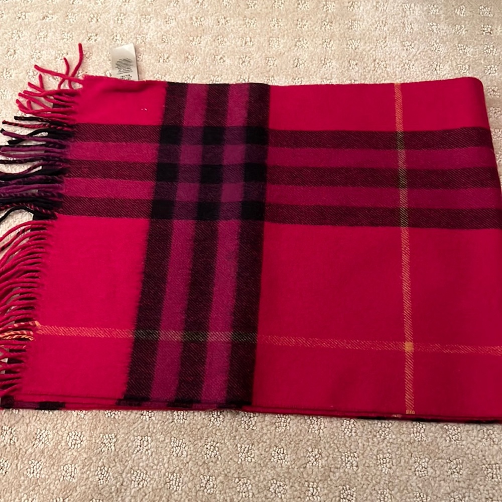 Burberry cashmere scarf